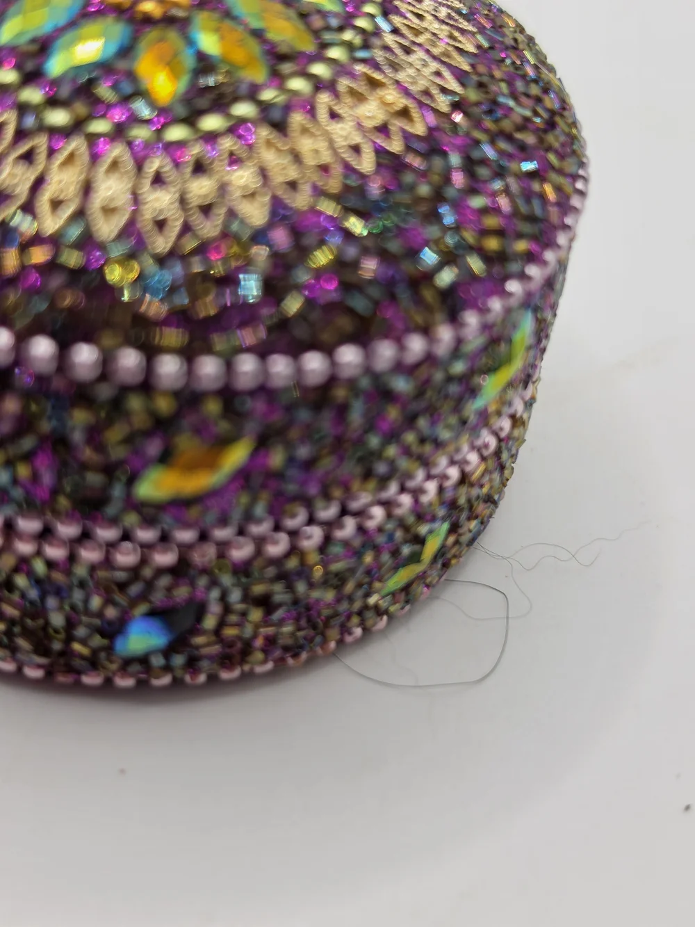 None beaded round